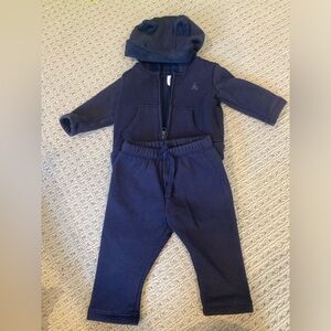 Gap sweatsuit 0-3months